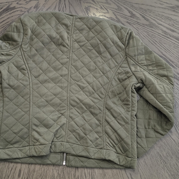 Bagatelle New York Petite Quilted Jacket – Olive Green (LP) - Picture 3 of 5
